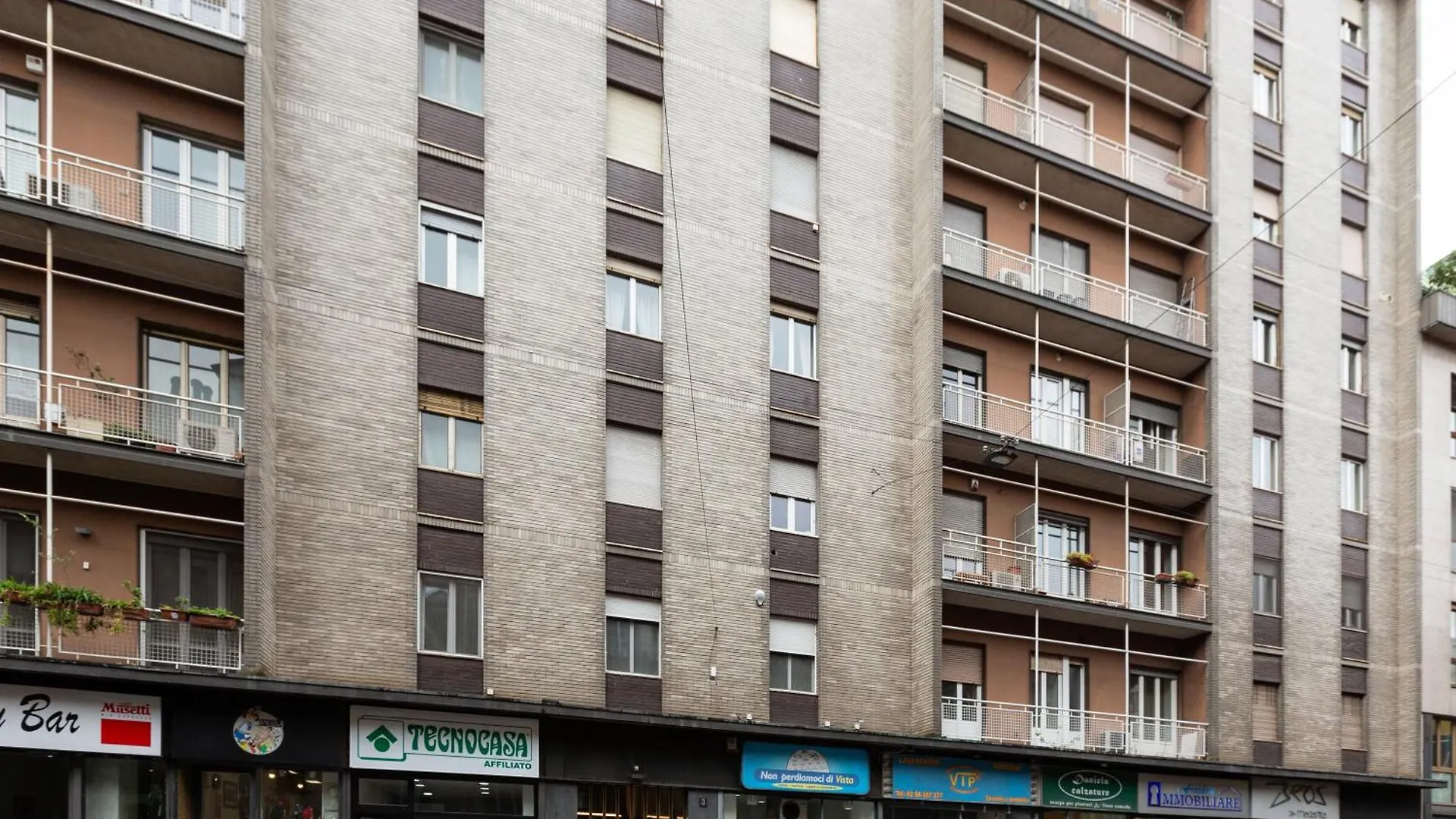 Missori & Bocconi Renovated Studio Milano
