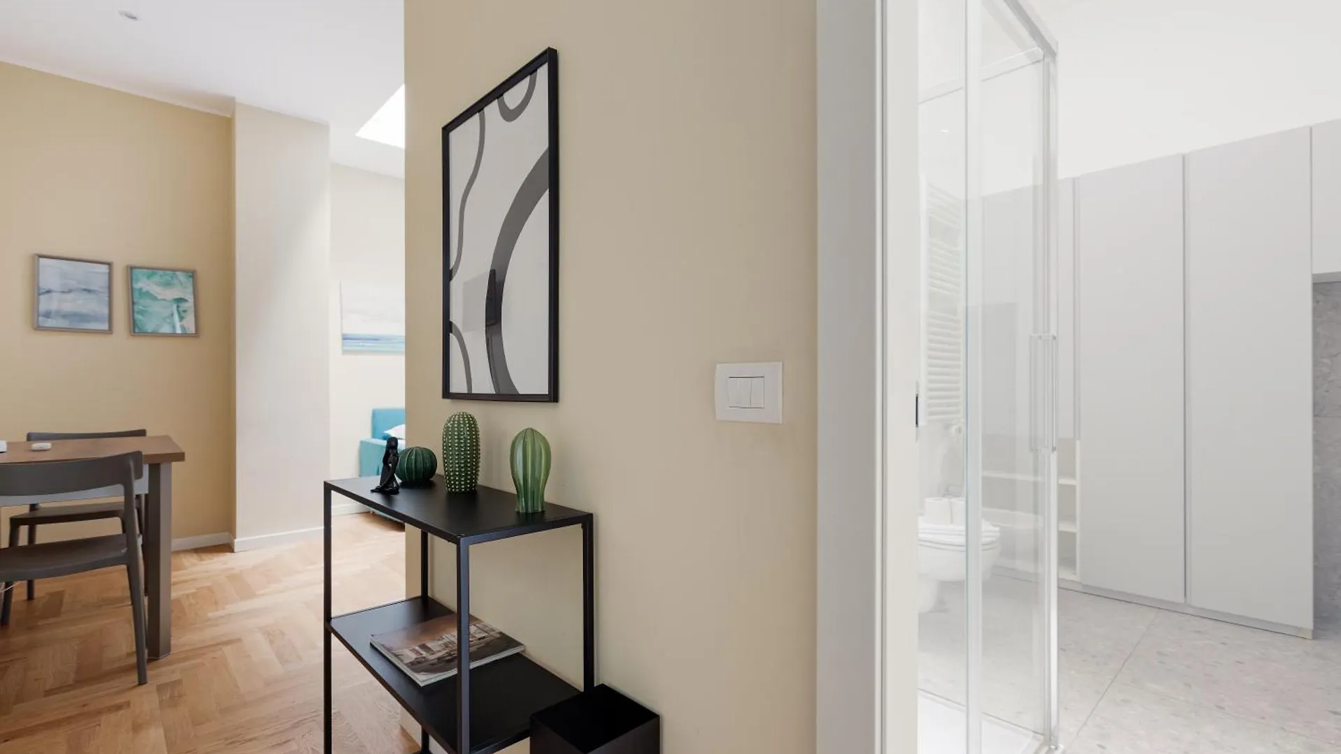 Apartment Missori & Bocconi Renovated Studio Milan