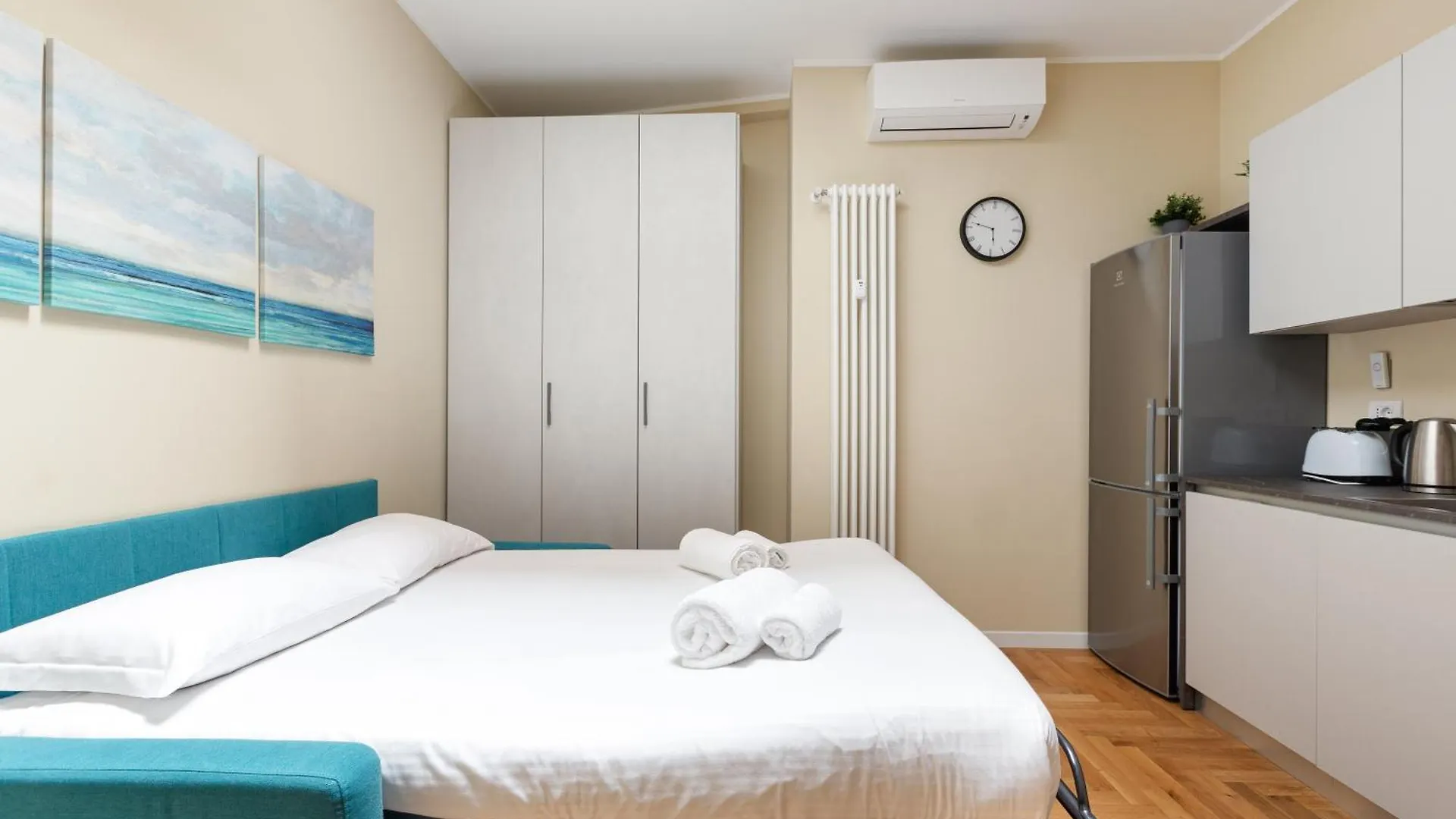 Missori & Bocconi Renovated Studio Milan Italy